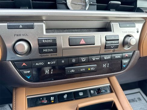 Used 2018 Lexus ES 350 image 16