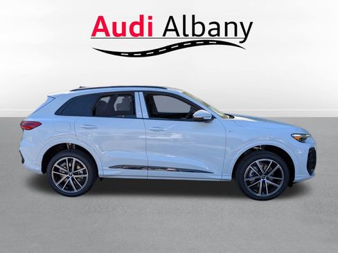 New 2026 Audi Q5 Premium Plus AWD/4WD image 3