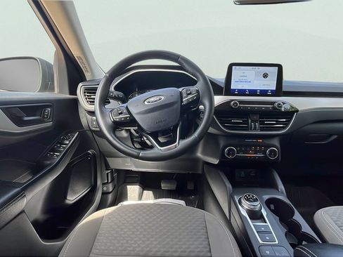 Used 2022 Ford Escape SE w/ Cold Weather Package AWD/4WD image 11