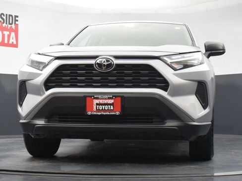 Used 2025 Toyota RAV4 LE AWD/4WD image 29