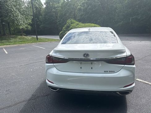 Used 2022 Lexus ES 350 F Sport w/ Accessory Package 2 FWD image 5