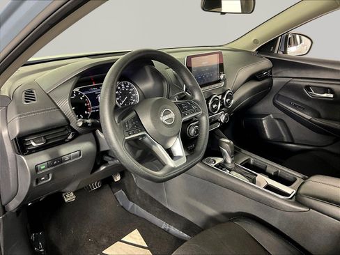Certified 2024 Nissan Sentra SV FWD image 17