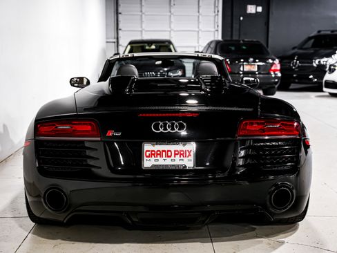 Used 2014 Audi R8 V8 w/ Full Leather Package image 5