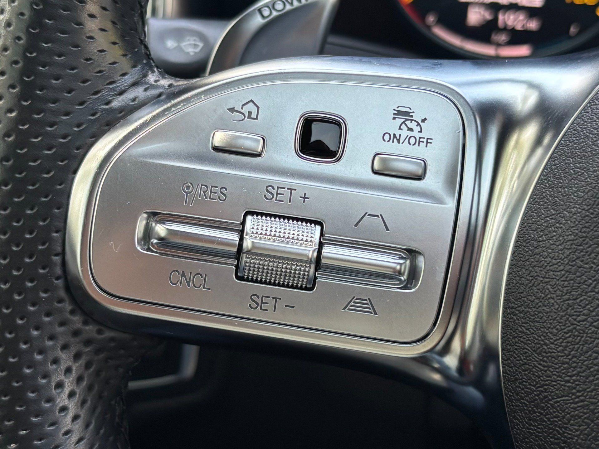 Used 2023 Mercedes-Benz GLC 43 AMG 4MATIC Coupe image 54