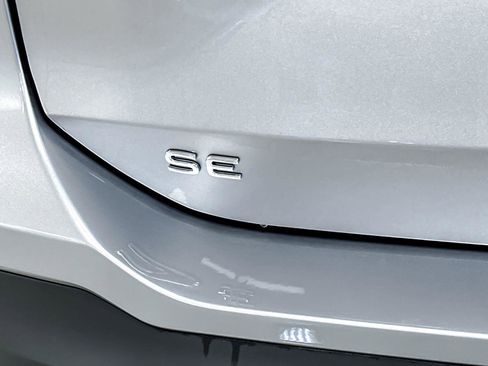 New 2026 Volkswagen Tiguan SE image 25