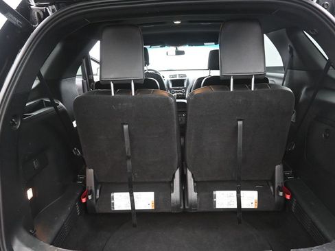 Certified 2019 Ford Explorer XLT w/ Equipment Group 202A image 2