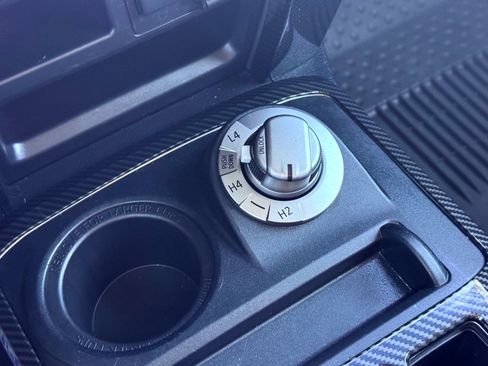 Used 2022 Toyota 4Runner SR5 Premium image 26