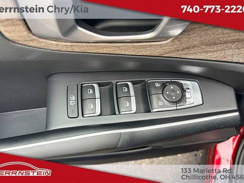 Used 2022 Kia Sorento S w/ Panoramic Sunroof Package AWD/4WD image 15