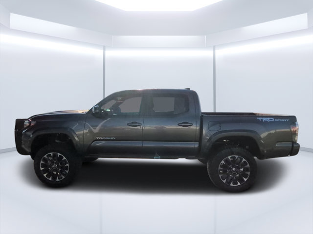 Used 2021 Toyota Tacoma TRD Sport w/ Technology Package RWD image 6