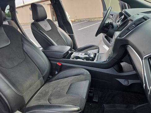 Used 2020 Ford Edge ST w/ Equipment Group 401A AWD/4WD image 13