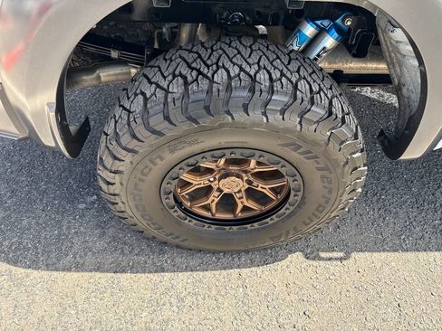 Used 2017 Ford F150 Raptor w/ Equipment Group 802A Luxury AWD/4WD image 39