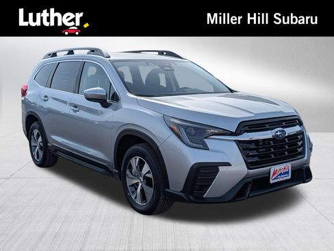 Certified 2025 Subaru Ascent Premium image 1