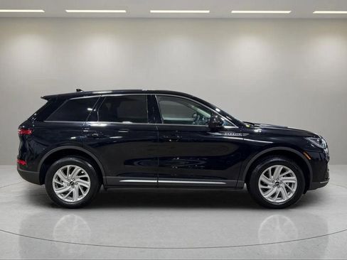 Certified 2023 Lincoln Corsair FWD w/ Rear Removable Package Tray image 2