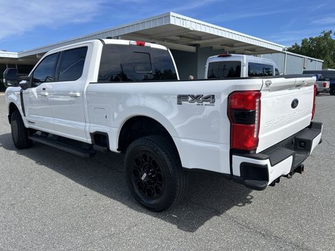 Certified 2025 Ford F250 Lariat w/ Black Appearance Package AWD/4WD image 5