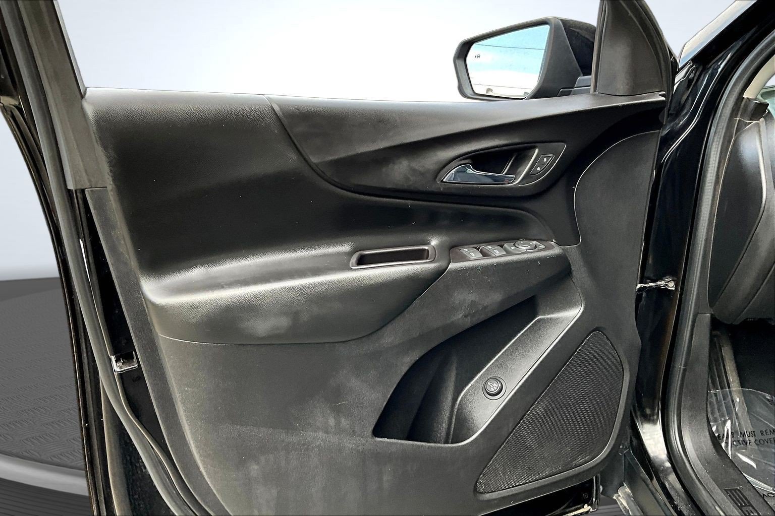 Used 2020 Chevrolet Equinox LT FWD image 20