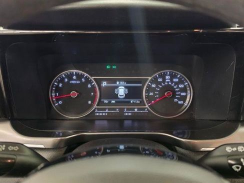 Used 2023 Kia Sorento LX FWD image 13
