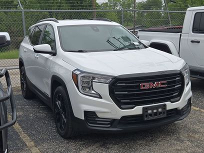 Used 2022 GMC Terrain SLE w/ Driver Convenience Package