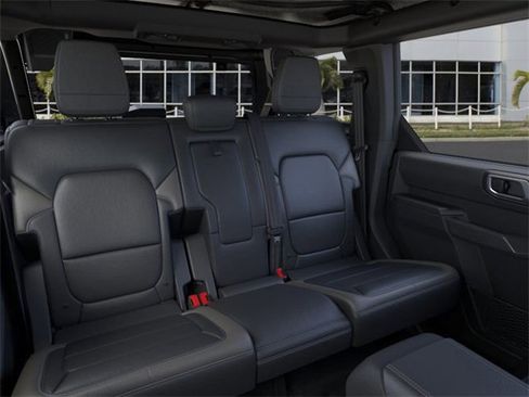 New 2025 Ford Bronco Outer Banks image 11