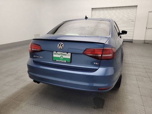 Used 2016 Volkswagen Jetta SEL w/ Lighting Package FWD image 7
