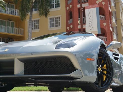 Used 2018 Ferrari 488 Spider RWD image 26
