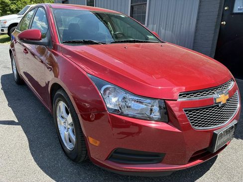 Used 2014 Chevrolet Cruze LT FWD image 3