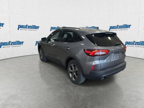 Certified 2025 Ford Escape ST-Line FWD image 8