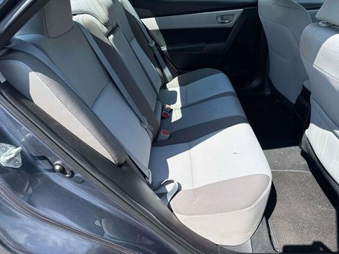 Used 2018 Toyota Corolla LE FWD image 10