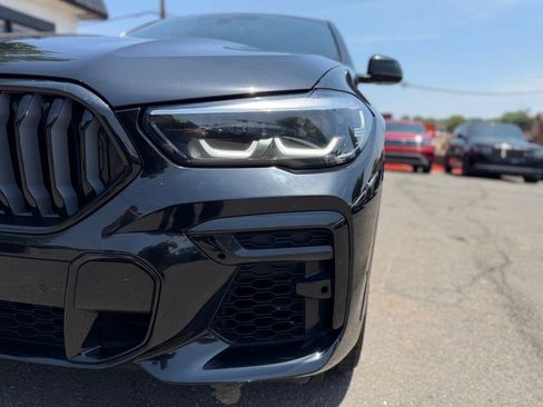 Used 2022 BMW X6 M50i w/ Premium Enhanced Package AWD/4WD image 11