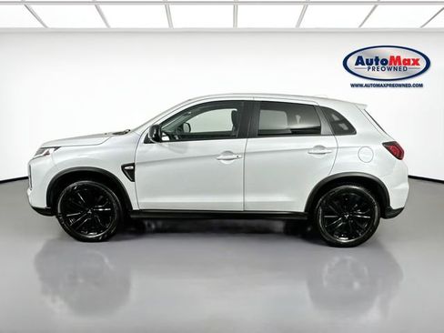 Used 2023 Mitsubishi Outlander Sport LE image 8