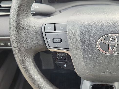 Used 2025 Toyota Camry LE image 24