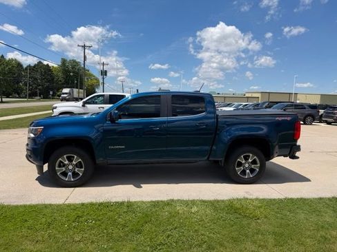 Used 2019 Chevrolet Colorado LT AWD/4WD image 2