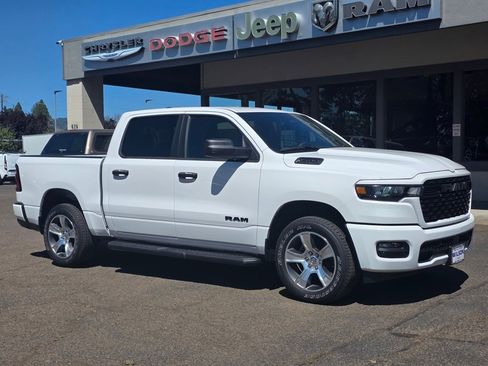 New 2025 RAM 1500 Tradesman image 27