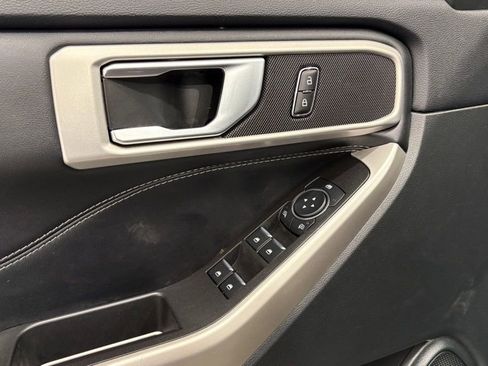 Used 2023 Ford Explorer XLT w/ Equipment Group 202A image 13