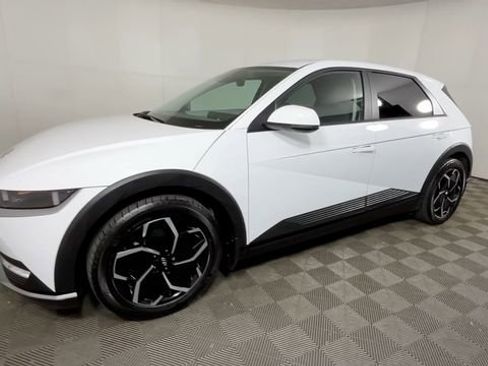 Used 2024 Hyundai Ioniq 5 SEL AWD/4WD image 9