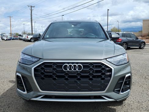 Used 2024 Audi Q5 e Prestige AWD/4WD image 2