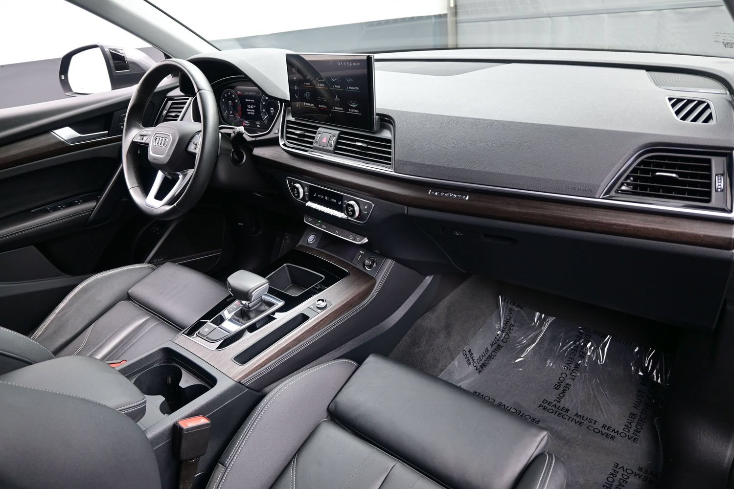 Used 2024 Audi Q5 e Premium Plus AWD/4WD image 16