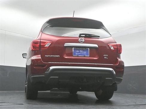 Used 2018 Nissan Pathfinder SL w/ SL Premium Package image 39