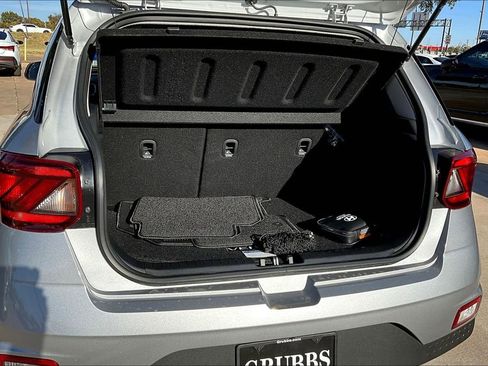 New 2026 Hyundai Venue SEL image 38