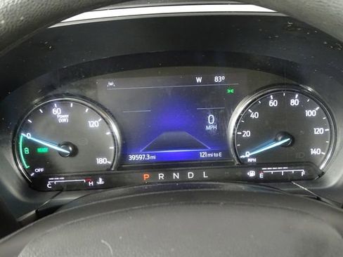 Used 2022 Ford Escape SE image 27