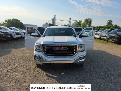 Used 2017 GMC Sierra 1500 SLE w/ SLE Value Package AWD/4WD image 34