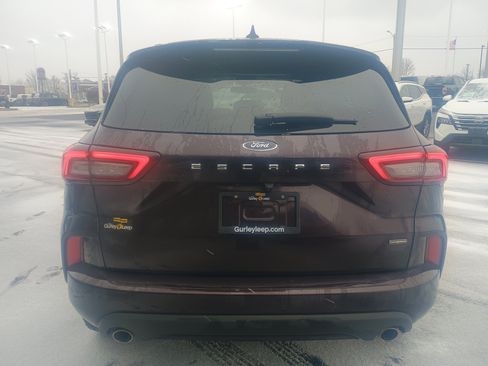 Used 2023 Ford Escape ST-Line w/ Equipment Group 301A image 11