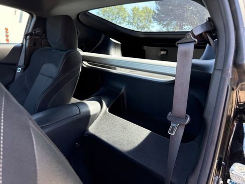 Used 2017 Nissan 370Z Coupe RWD image 14