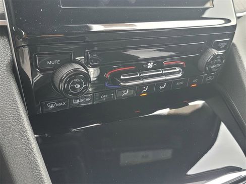 New 2025 Jeep Grand Cherokee Laredo X image 9