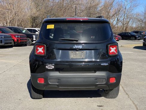 Used 2017 Jeep Renegade Latitude image 6