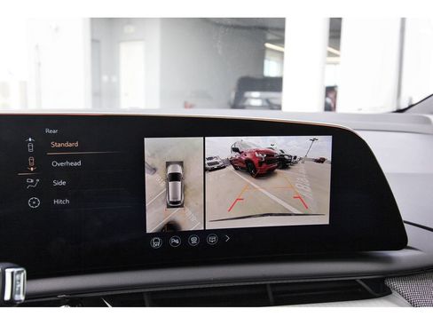 New 2027 Cadillac Optiq Luxury w/ LPO, Floor Liner Package AWD/4WD image 17
