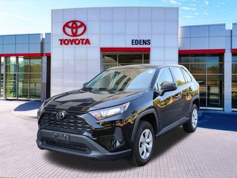 Used 2022 Toyota RAV4 LE AWD/4WD image 10