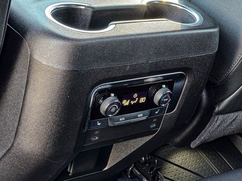 Used 2025 Chevrolet Tahoe RST w/ Comfort Package image 33