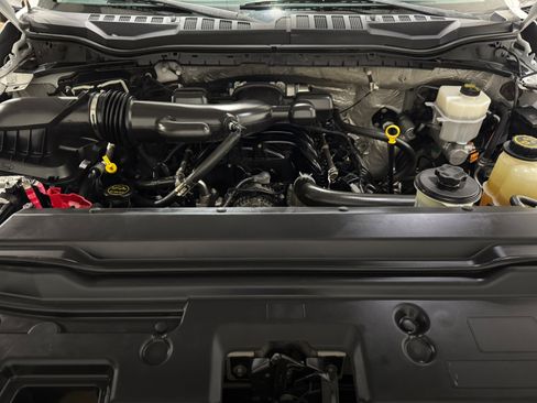 Used 2019 Ford F550 2WD Regular Cab Super Duty image 43
