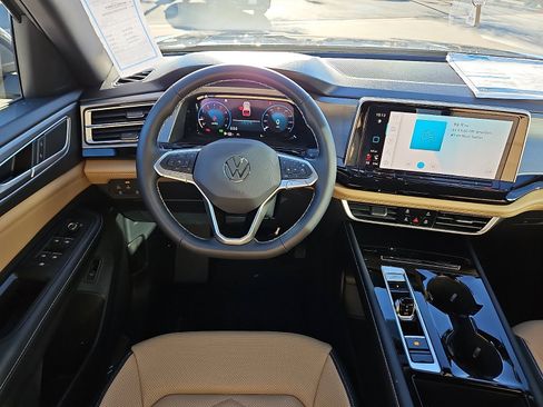 New 2026 Volkswagen Atlas Cross Sport SE image 9