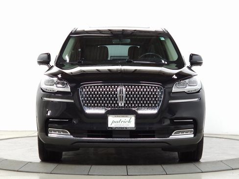 Used 2020 Lincoln Aviator Reserve w/ Equipment Group 202A image 2